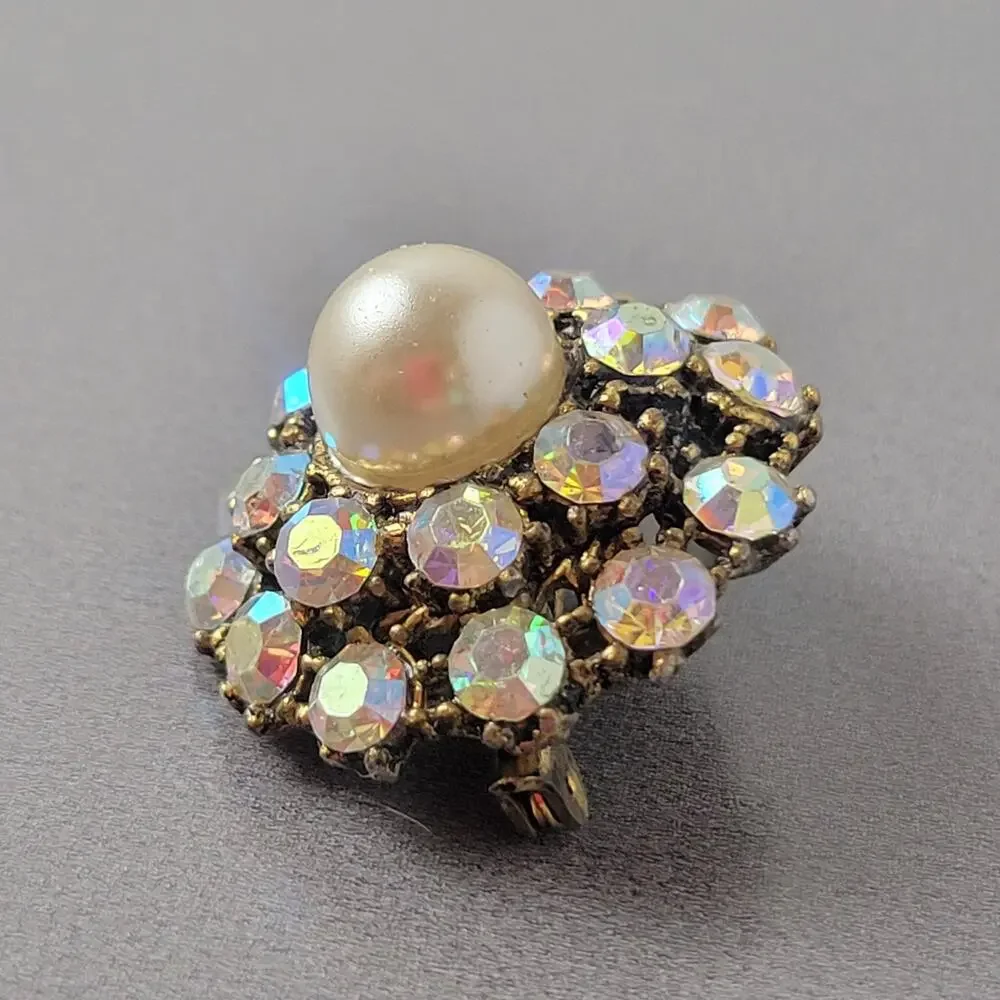 Vintage Rhinestone Brooch Faux Pearl 1.1